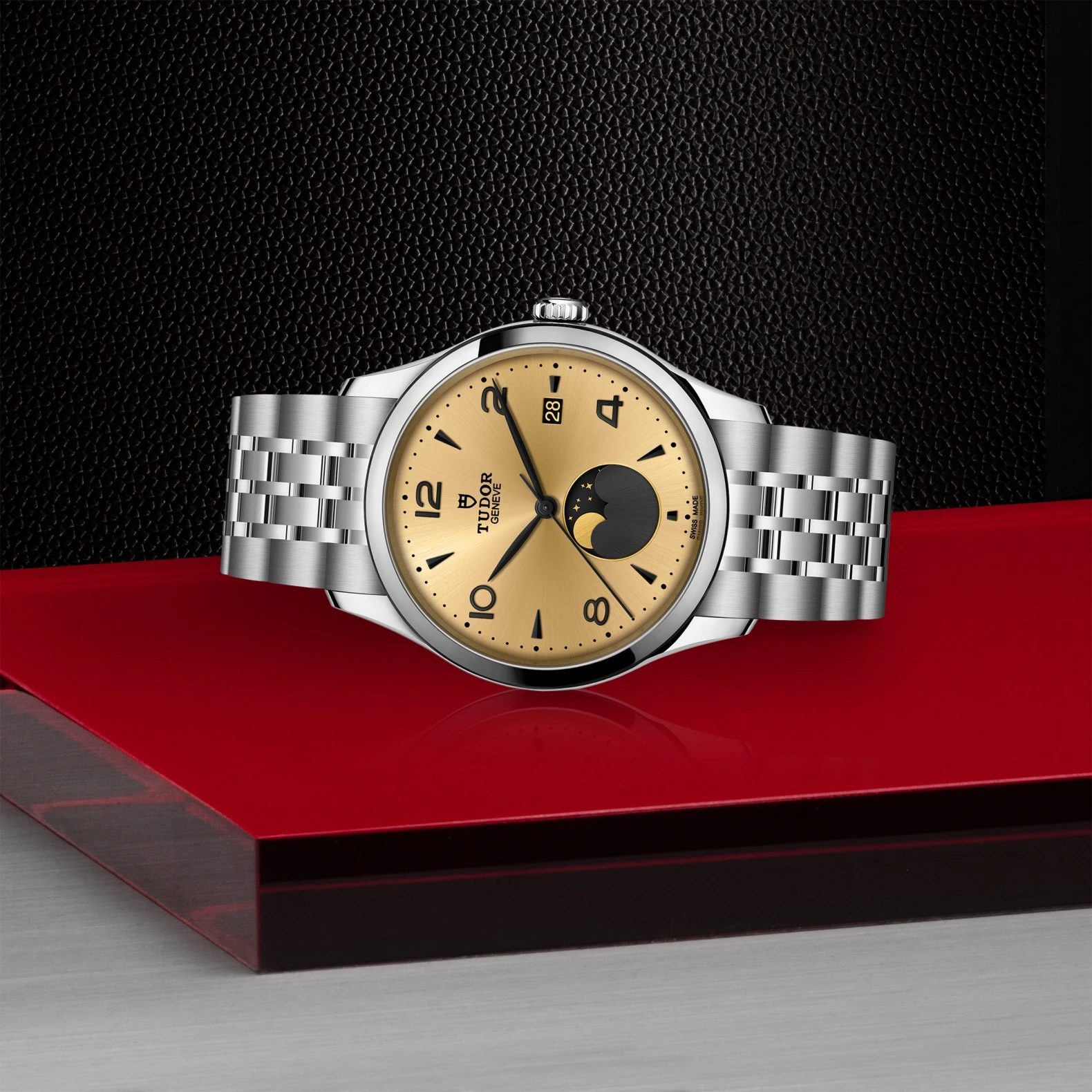 Tudor 1926 Luna, M91560-0001 - Cooke & Kelvey