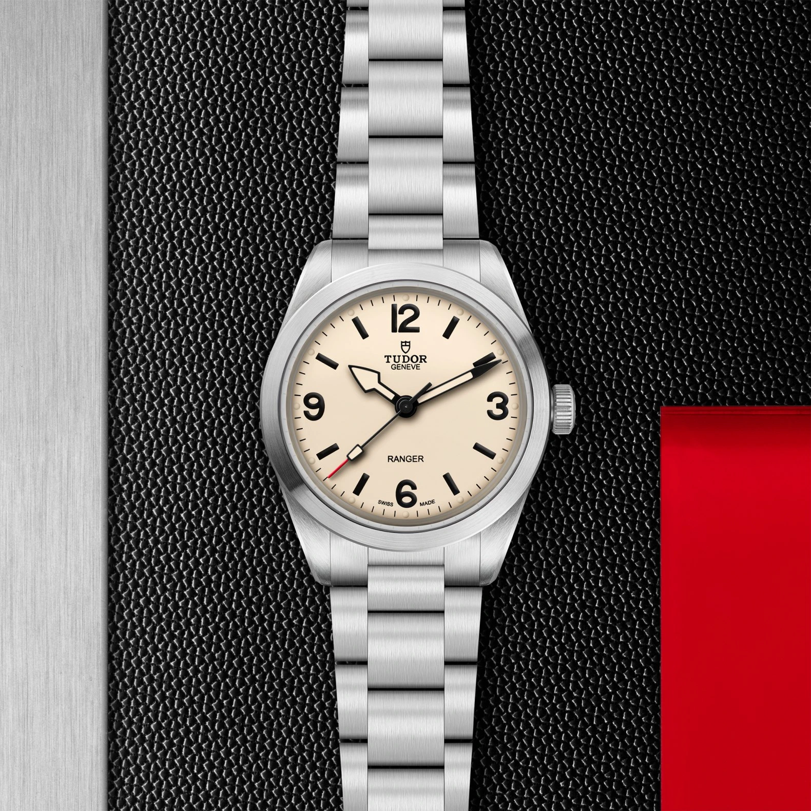 Tudor Ranger, M79950-0008 - Cooke & Kelvey